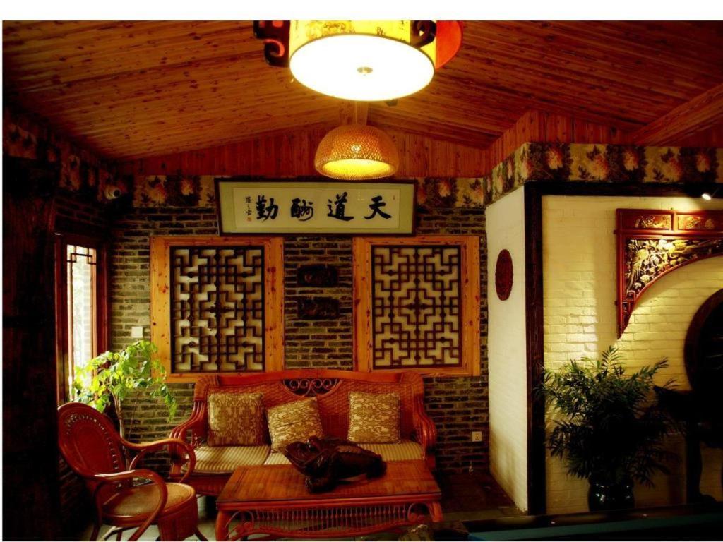 Parkside Hostel Guilin Esterno foto