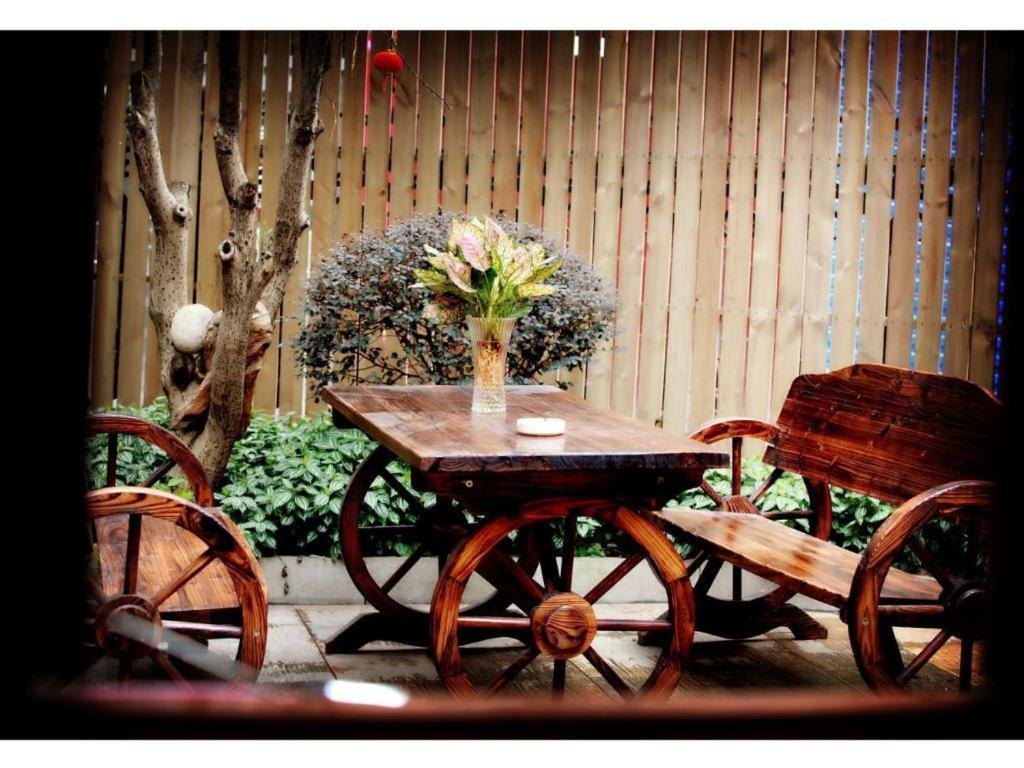Parkside Hostel Guilin Esterno foto